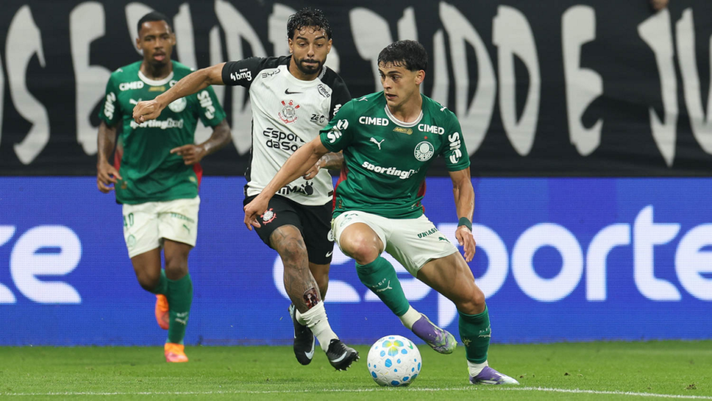 Flamengo parabeniza o Palmeiras pelos 112 anos de fundação
