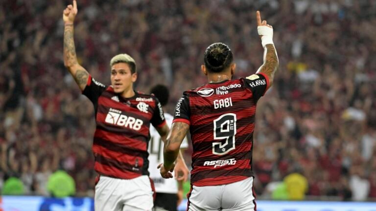Pedro dá duas assistências, supera Gabigol e Flamengo vence o Cruzeiro na Libertadores
