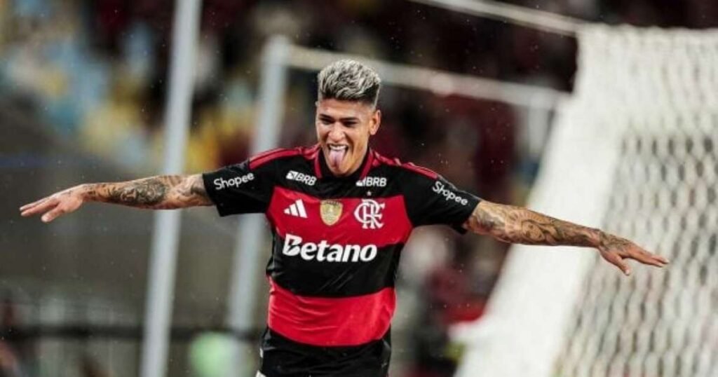 Carrascal valoriza troca de passes no terceiro gol do Flamengo contra o Botafogo