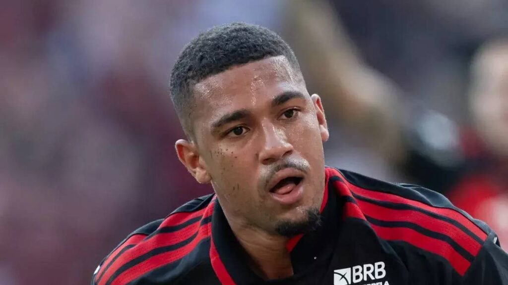 Flamengo faz 3 a 0 no Botafogo no Maracanã pela 25ª rodada do Brasileiro