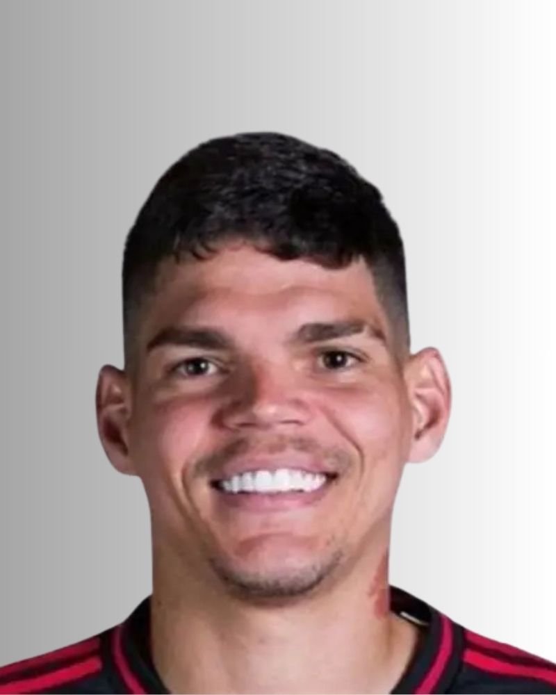 Ayrton Lucas
