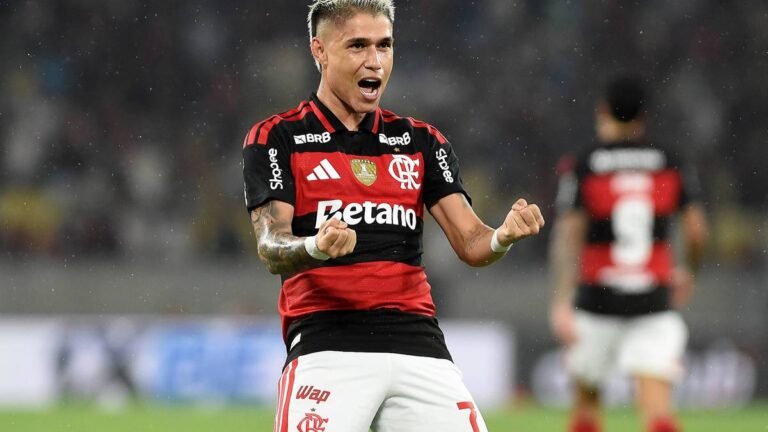 Flamengo perde para o Cruzeiro e fica 6 pontos atrás do Palmeiras no Brasileirão
