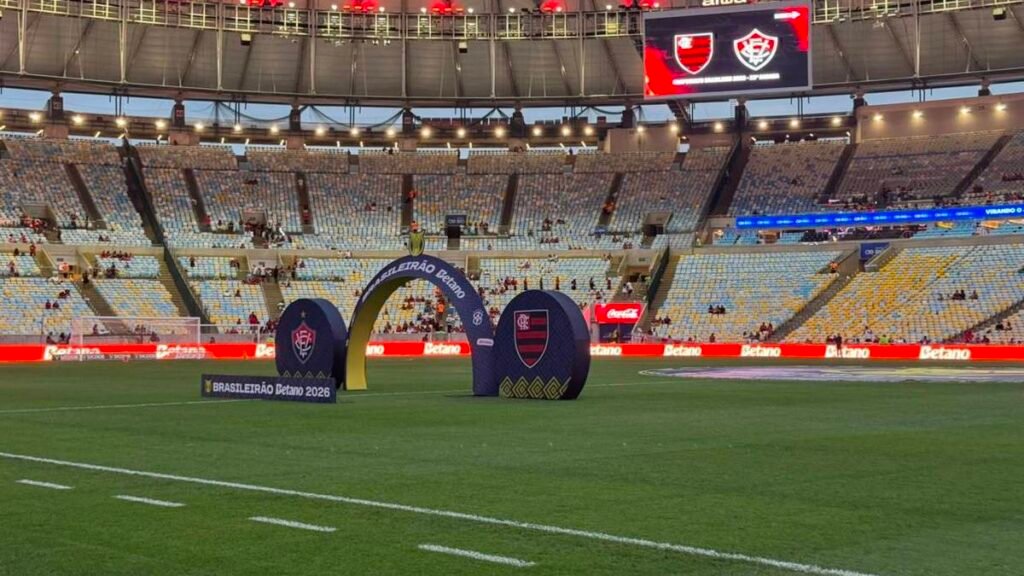 Maracanã tem gramado reformado antes de Flamengo x Botafogo