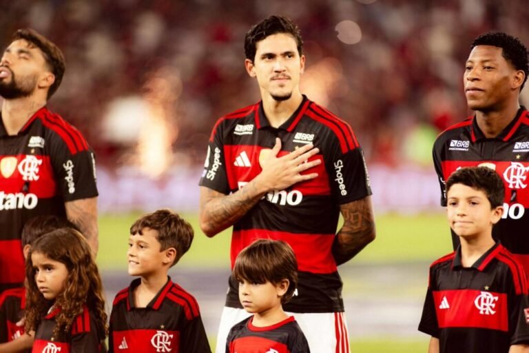 Felipe Melo critica escolha de Pedro em Flamengo x Corinthians e cobra mais seriedade
