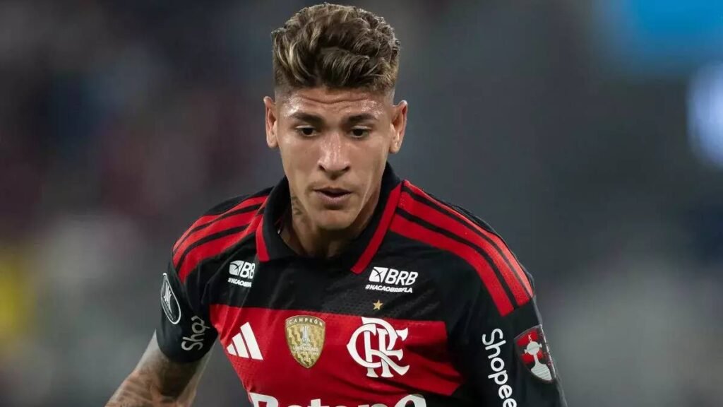 Carrascal decide permanecer no Flamengo após receber propostas