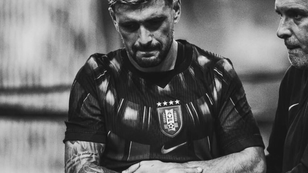 Flamengo agenda cirurgia de Arrascaeta após fratura no punho esquerdo