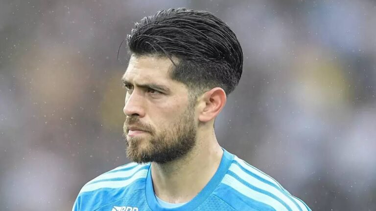 Flamengo inicia conversas para renovar com Rossi após sondagens dos Emirados Árabes