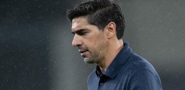 Abel transfere obrigação ao Flamengo após Palmeiras perder a liderança