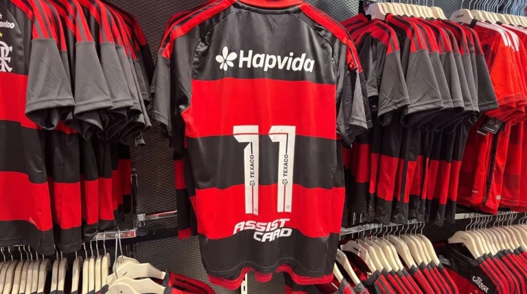 Flamengo define Lucas Paquetá como novo camisa 11