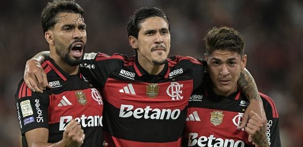 Flamengo vence o Mirassol, quita atraso e fica a um ponto do Palmeiras