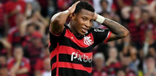 Retorno de Plata faz Flamengo ultrapassar limite de estrangeiros no Brasileiro