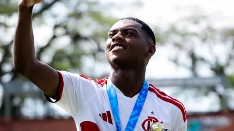 Samuel fala sobre adaptação ao Flamengo e rotina longe da família na base