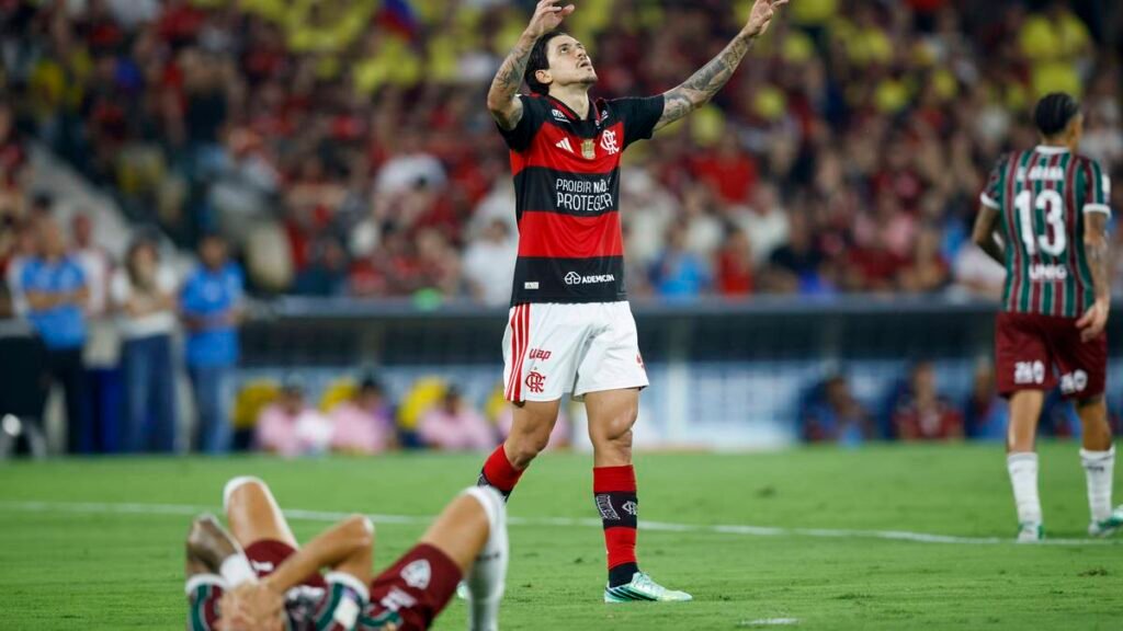 Pedro chega a Flamengo x Estudiantes sem marcar há quatro jogos