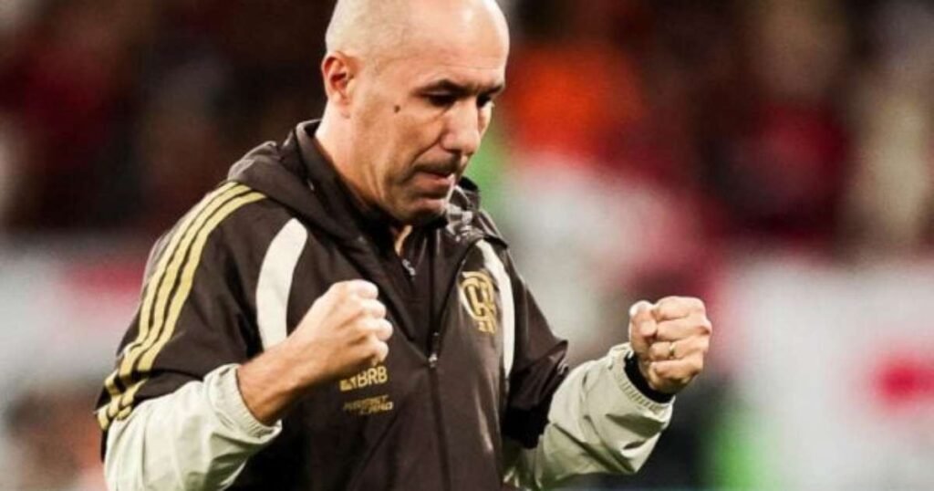 Jardim diz que pediu ao Flamengo para equiparar atitude e empenho no Fla-Flu