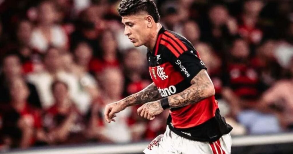 Carrascal adota tranças durante folga do Flamengo