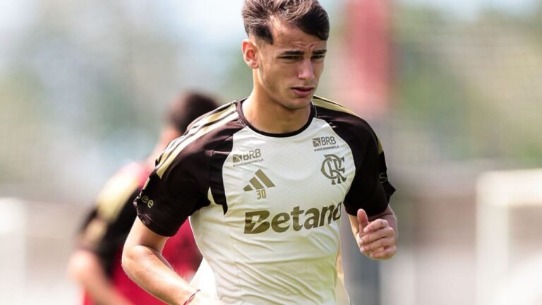Joaquín Freitas destaca período de treinos para se adaptar no Flamengo