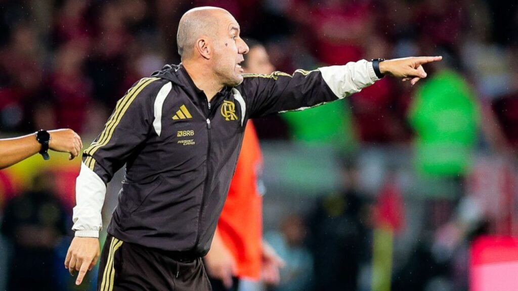Vitor Birner critica escolhas de Leonardo Jardim após queda do Flamengo na Libertadores
