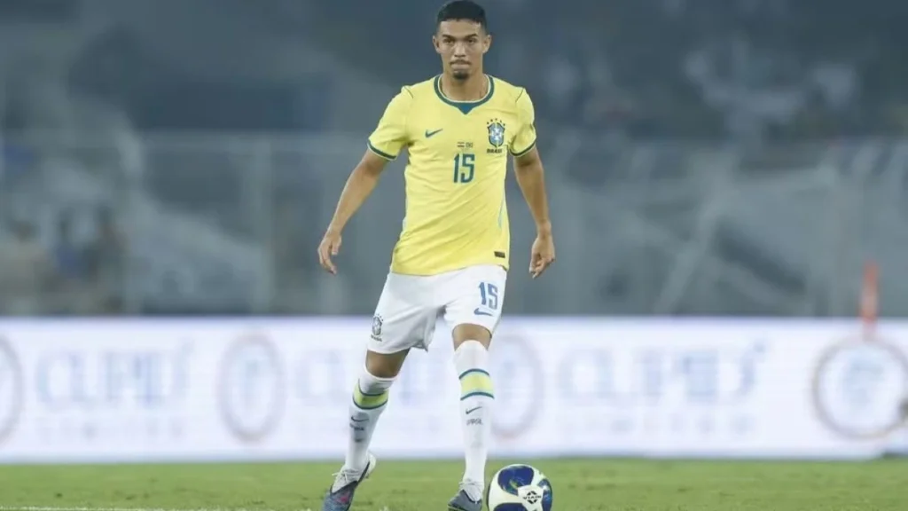 Arthur Dias admite sonho europeu após sondagens; Flamengo não fez proposta