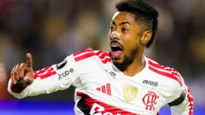 Flamengo deve manter Royal e Bruno Henrique contra o Estudiantes