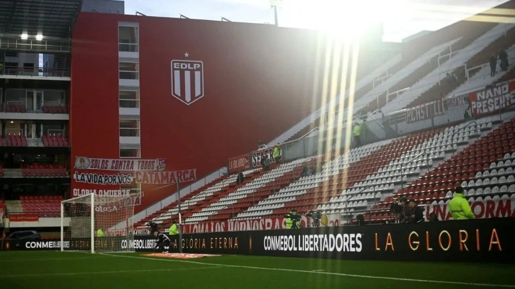 Estudiantes avalia retomar parte da carga destinada ao Flamengo na Libertadores