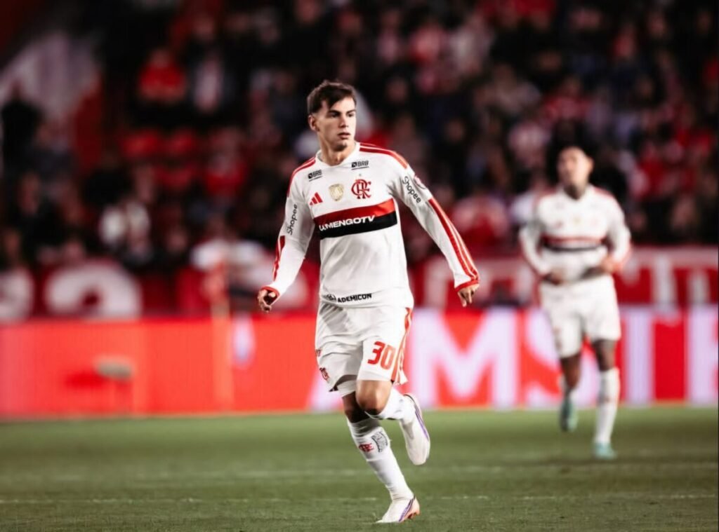 Joaquín Freitas celebra estreia na Libertadores pelo Flamengo e lamenta empate com o Estudiantes