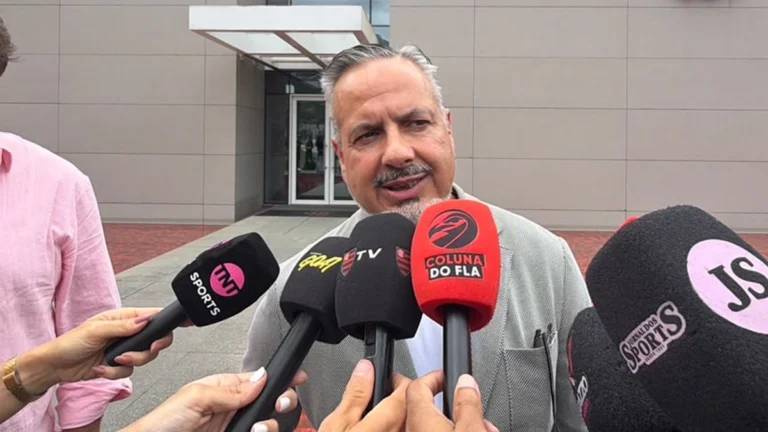 Boto admite que Flamengo pode vender até 3 jogadores e esclarece fala sobre Paquetá