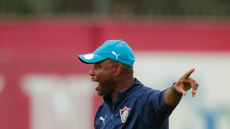 Marcão diz que Fluminense prepara clássico com o Flamengo de forma vinculada à Libertadores