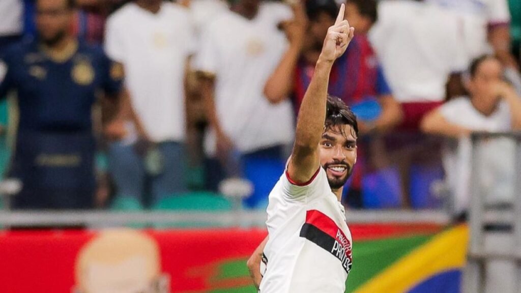 Paquetá valoriza liderança do Flamengo e projeta jogo com o Estudiantes