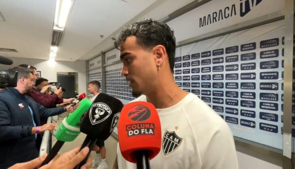 Reinier critica arbitragem e relata reencontro com o Flamengo após derrota do Atlético-MG