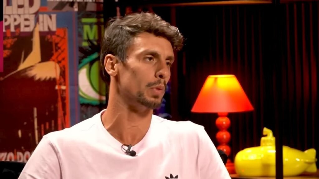 Rodrigo Caio defende redução de estrangeiros e se distancia de posição do Flamengo
